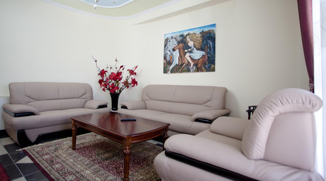 Orchidea Hotel Tirana Exterior photo