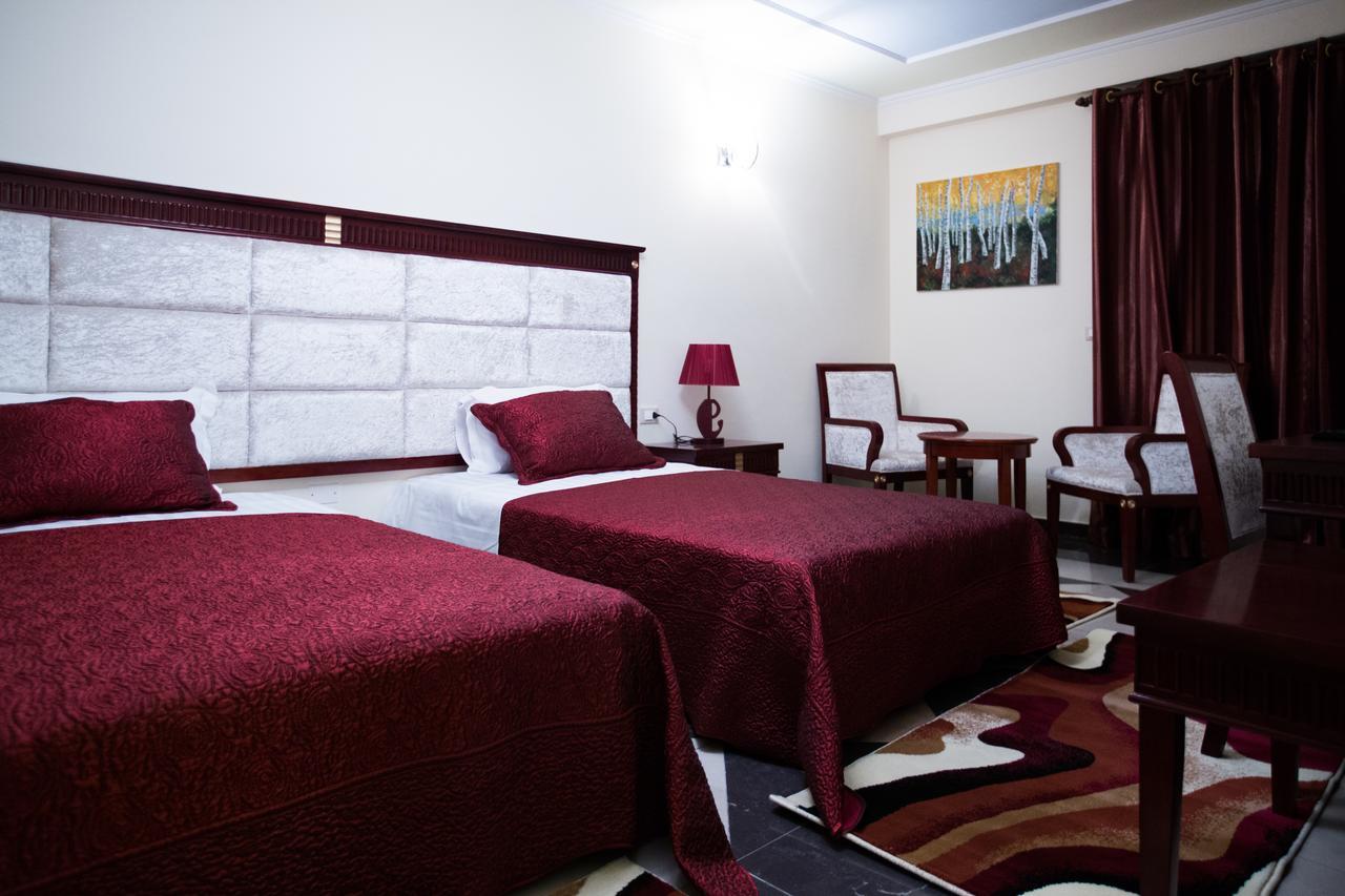 Orchidea Hotel Tirana Exterior photo